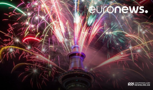 VIDEO: პირველი ახალი წელი უკვე დადგა - სად და როგორ აღნიშნეს დღესასწარული